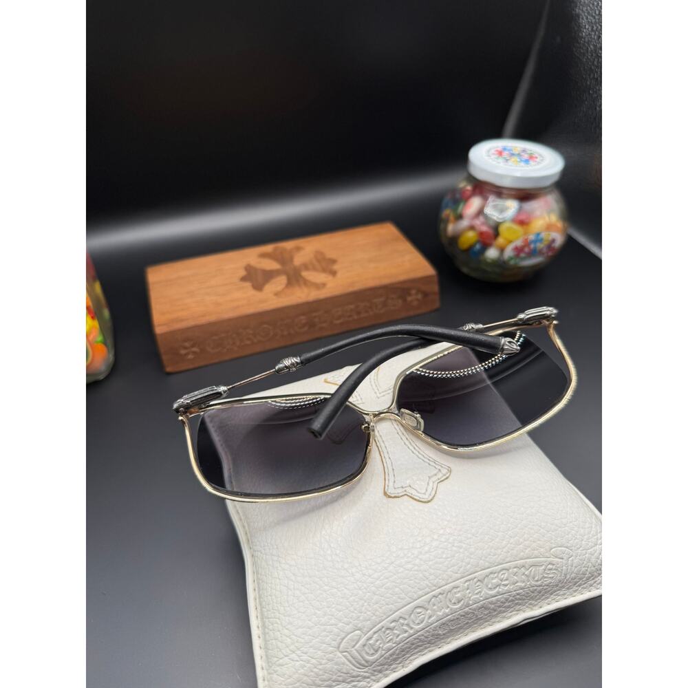 Chrome Hearts BUTTFLUX Aviator Sunglasses Black Gold Frame Missing Tip - Picture 3 of 8